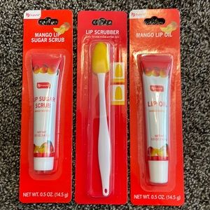 B Pure Lip Care Mango Lip Sugar Scrub, Lip Scrubber, Mango Lip Oil